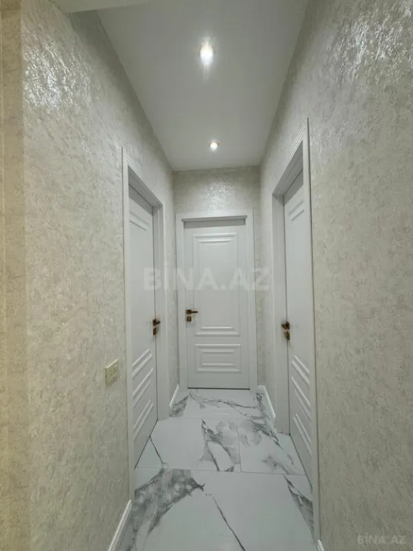 Satılır 4 otaqlı mənzil 110 m²