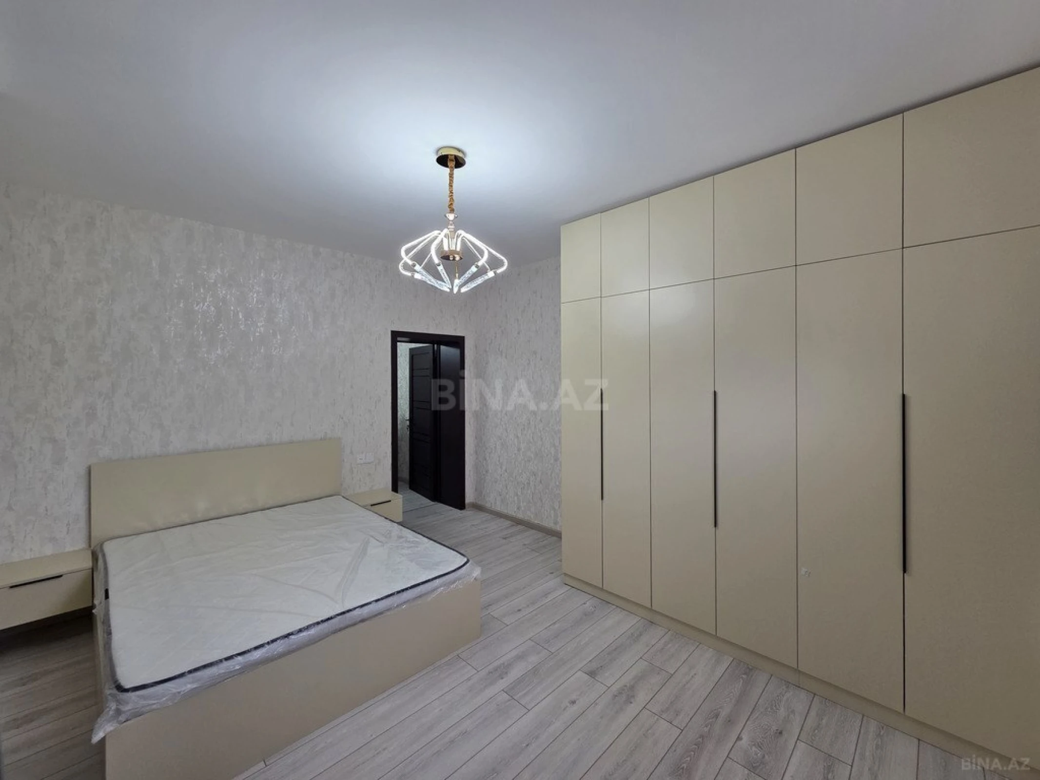Satılır 3 otaqlı mənzil 70 m²