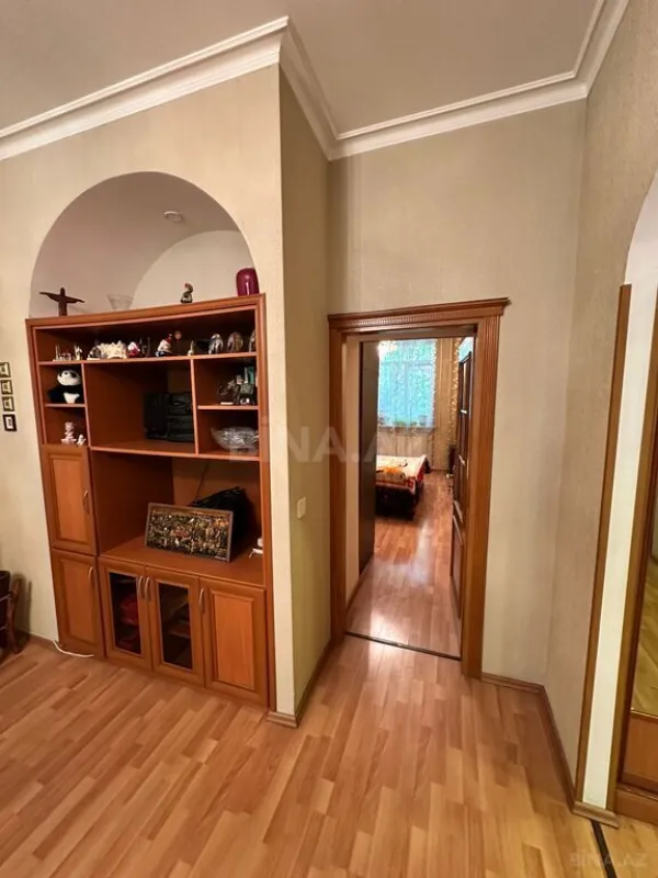 Satılır 3 otaqlı mənzil 103 m²