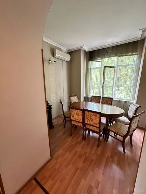Satılır 3 otaqlı mənzil 103 m²