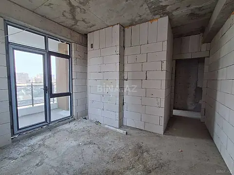 Satılır 3 otaqlı mənzil 136 m²