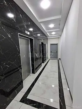 Satılır 3 otaqlı mənzil 136 m²