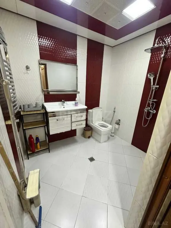 Satılır 2 otaqlı mənzil 65 m²
