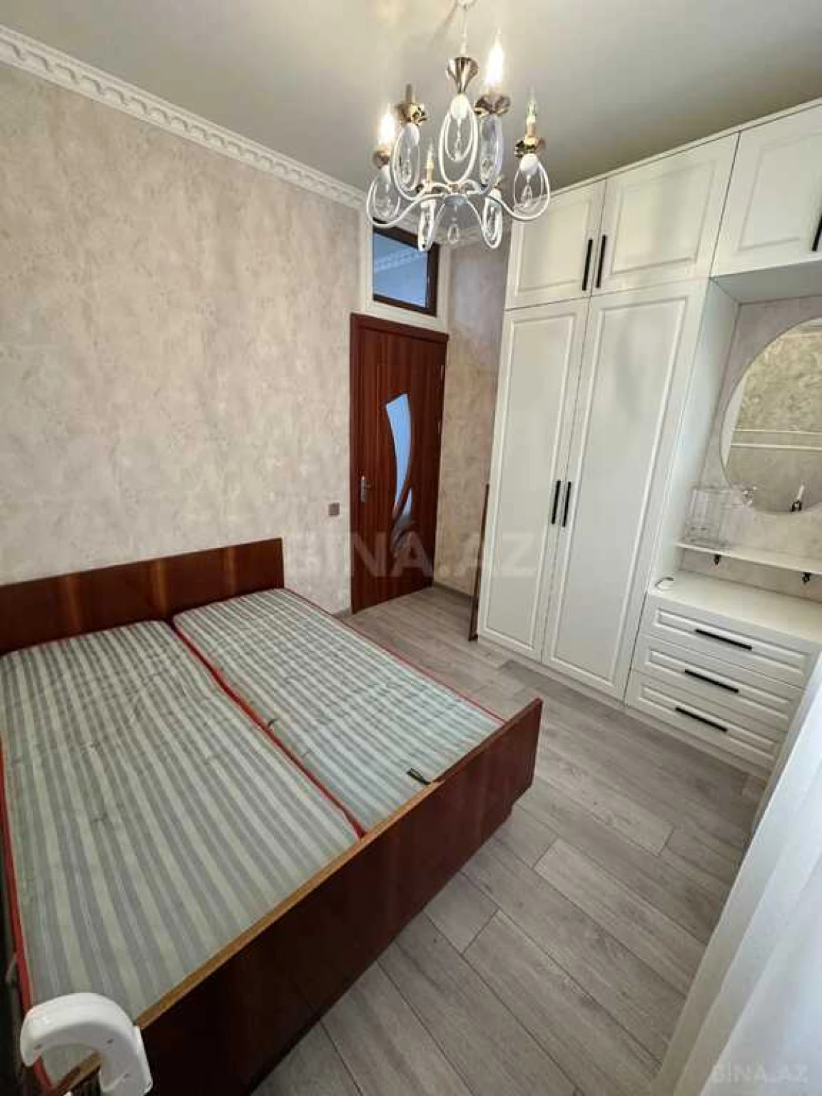 Satılır 2 otaqlı mənzil 65 m²