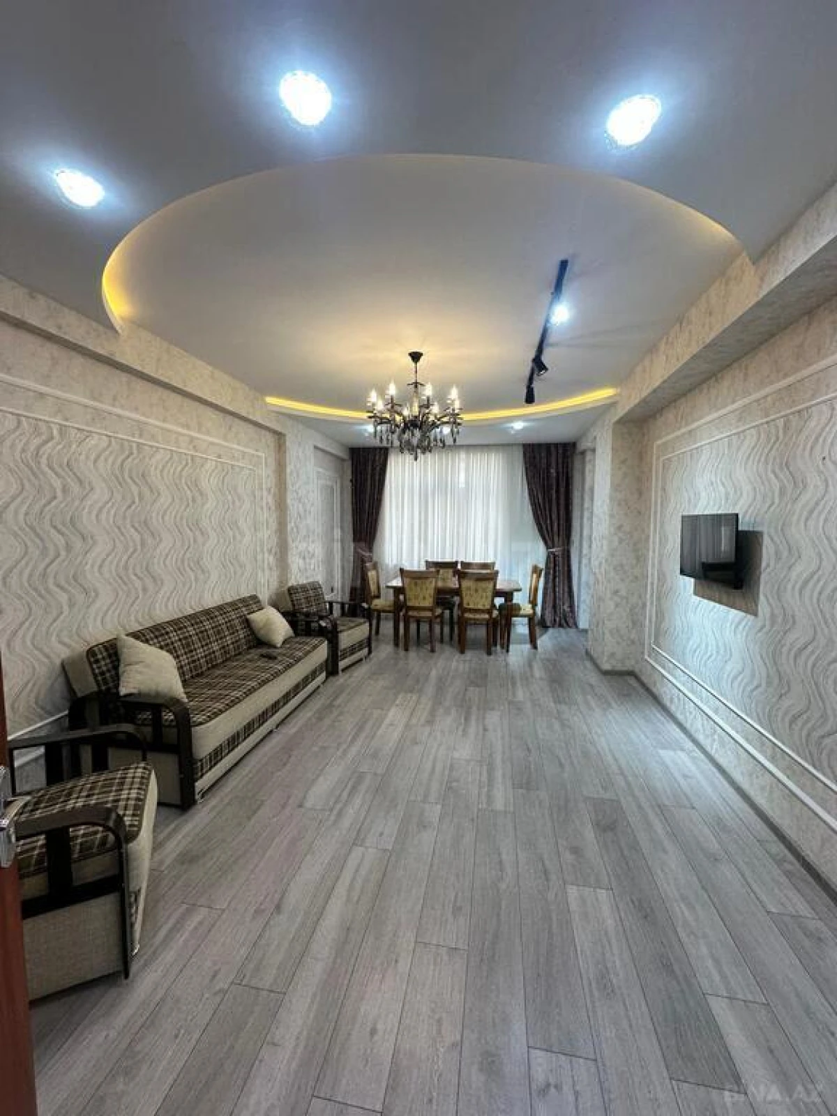 Satılır 2 otaqlı mənzil 65 m²