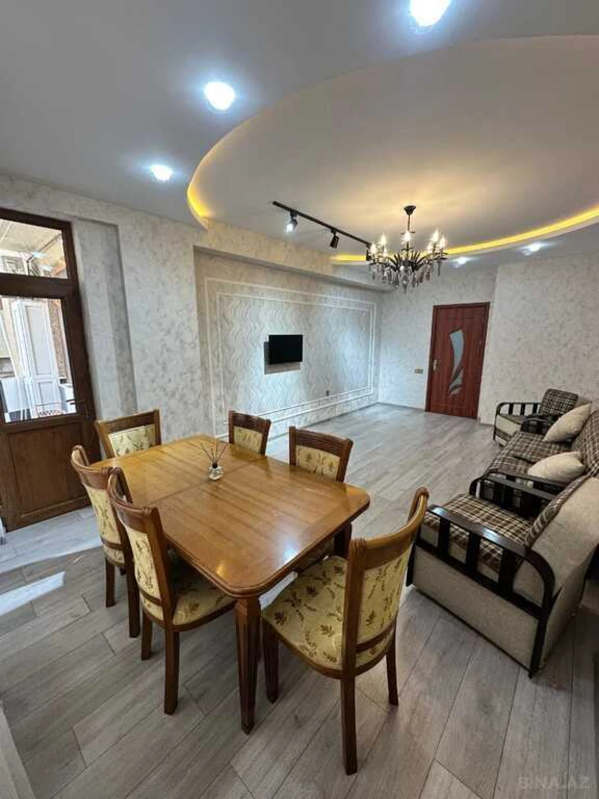 Satılır 2 otaqlı mənzil 65 m²