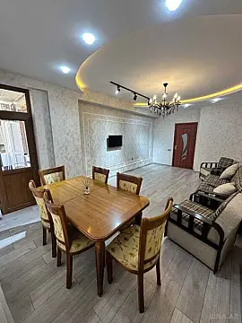 Satılır 2 otaqlı mənzil 65 m²