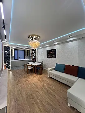 Satılır 3 otaqlı mənzil 101 m² — Bakı, Həzi Aslanov qəs. 3 otaq 101.00 m²
