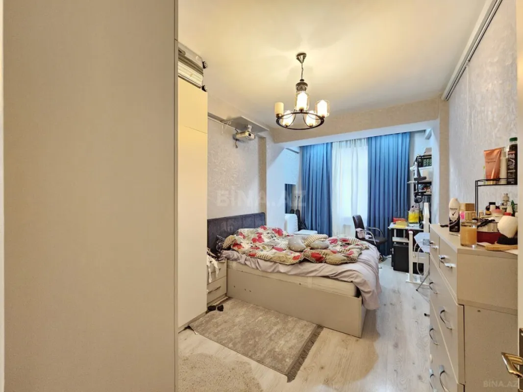 Satılır 2 otaqlı mənzil 62 m²