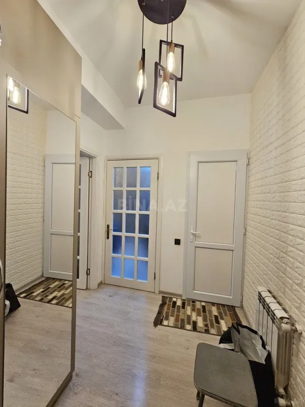 Satılır 2 otaqlı mənzil 62 m²
