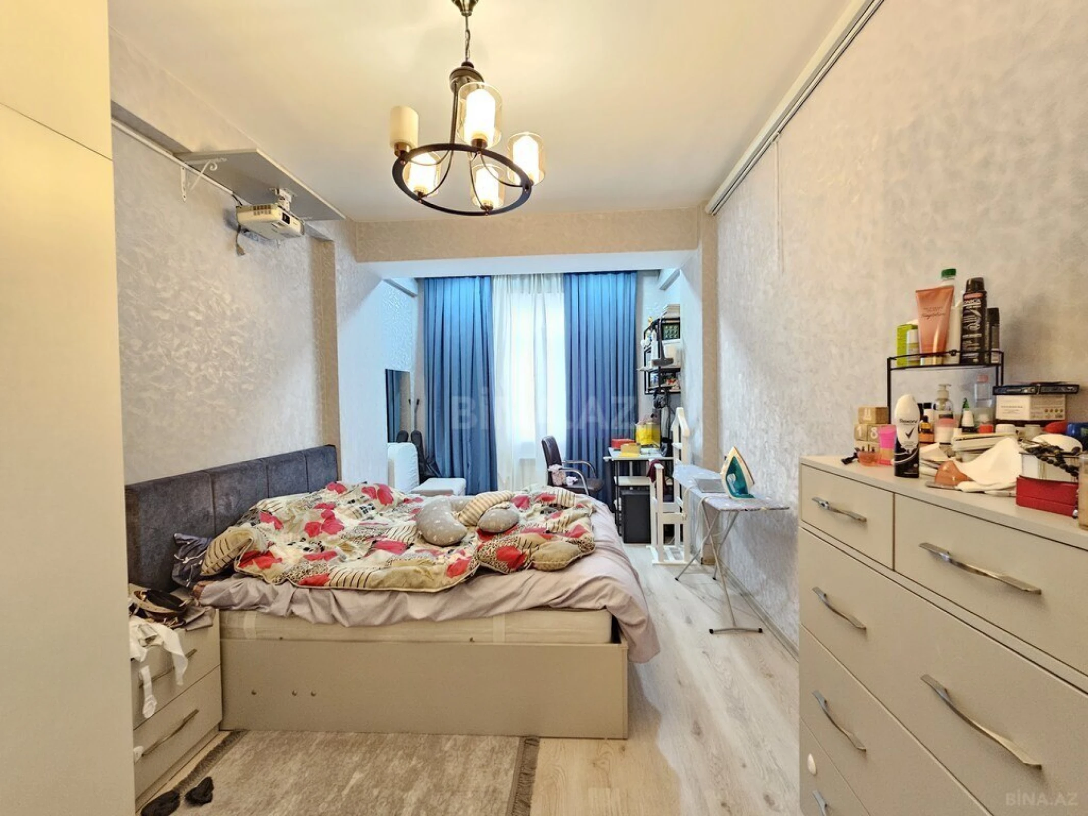Satılır 2 otaqlı mənzil 62 m²
