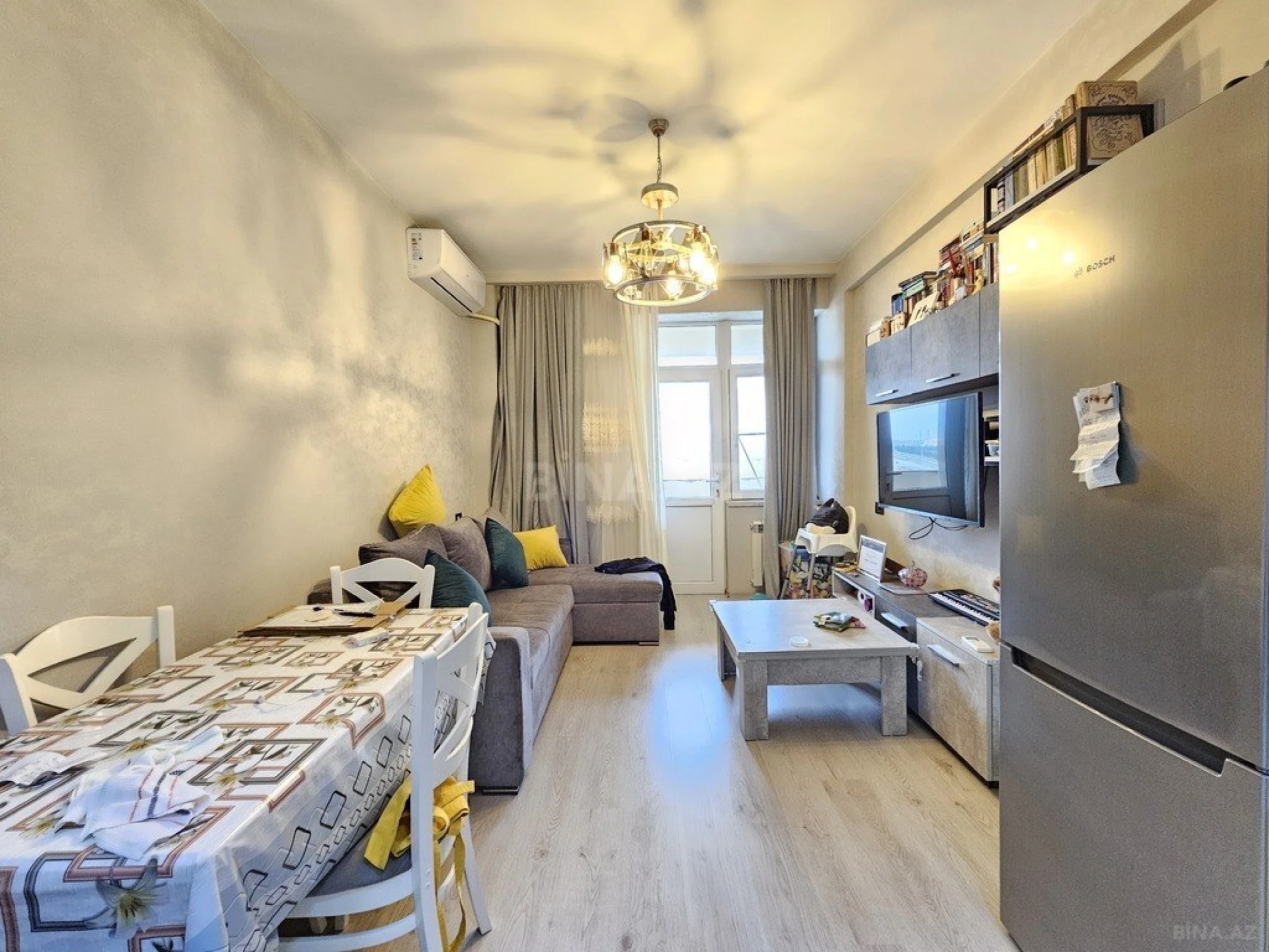 Satılır 2 otaqlı mənzil 62 m²