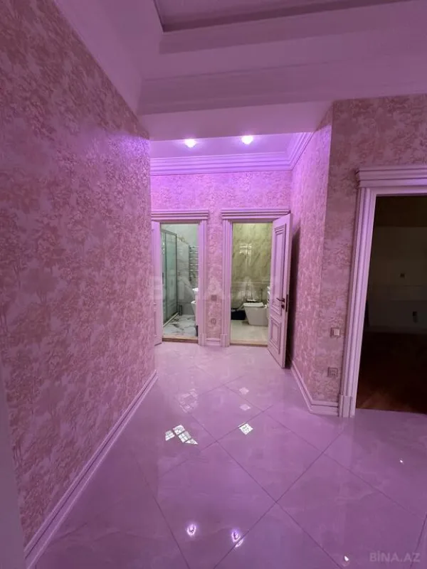 Satılır 3 otaqlı mənzil 125 m²