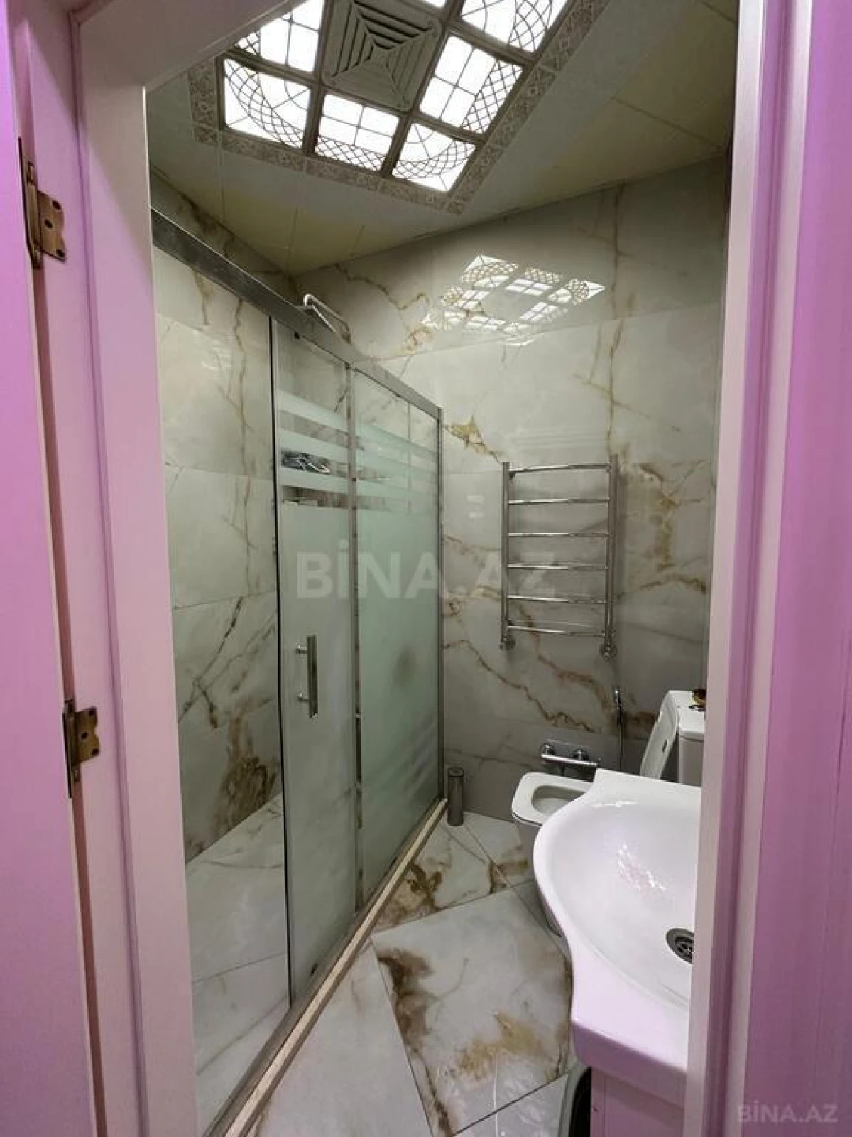 Satılır 3 otaqlı mənzil 125 m²