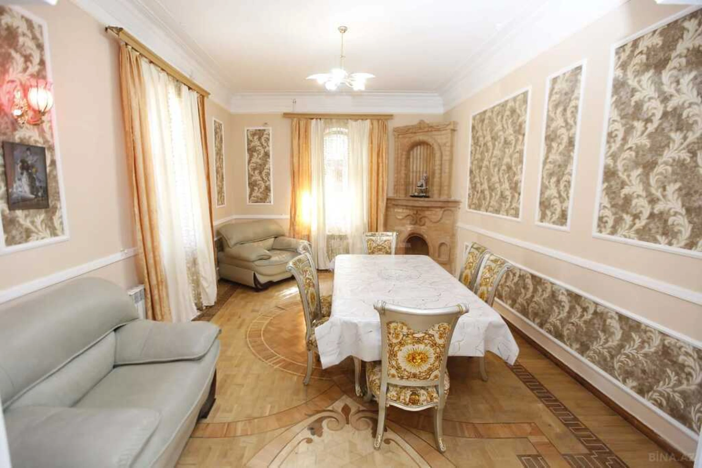 Kirayə verilir 8 otaqlı həyət evi 368 m²