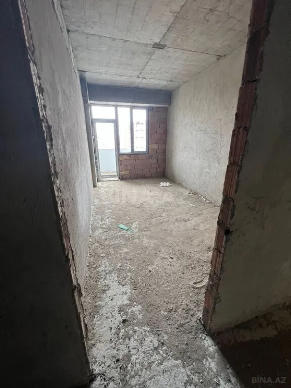 Satılır 4 otaqlı mənzil 186.4 m²