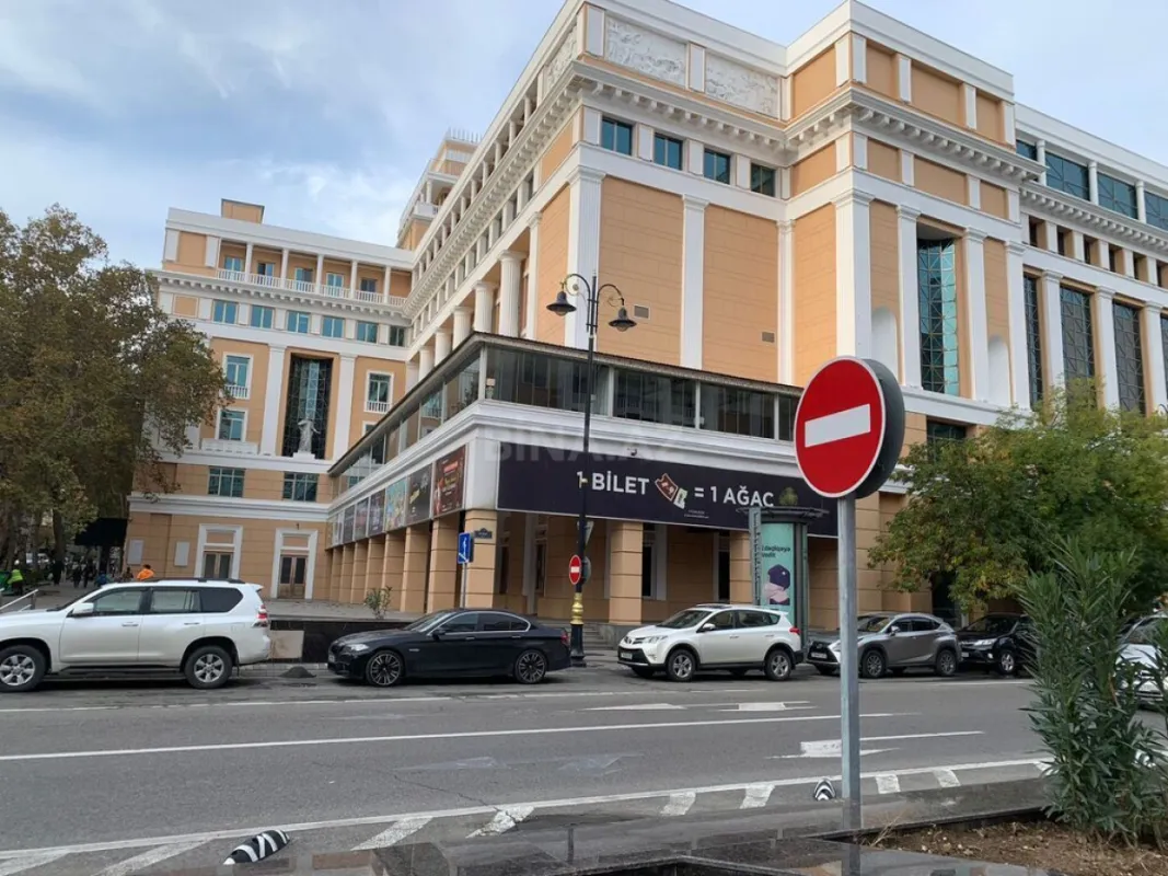 Satılır 3 otaqlı mənzil 96 m²