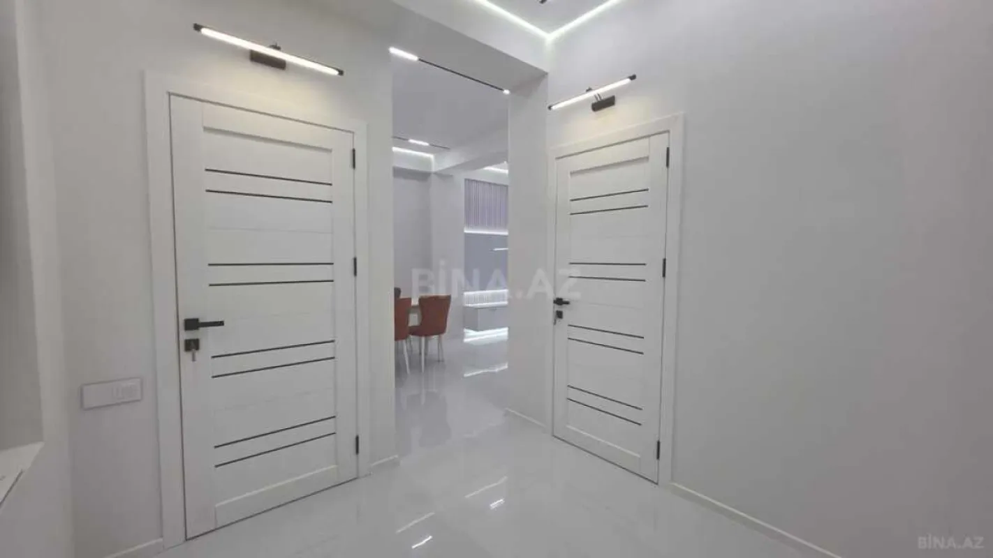 Satılır 2 otaqlı mənzil 61 m²