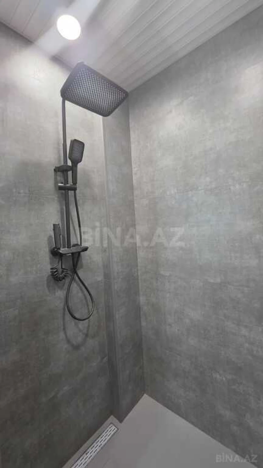 Satılır 2 otaqlı mənzil 61 m²