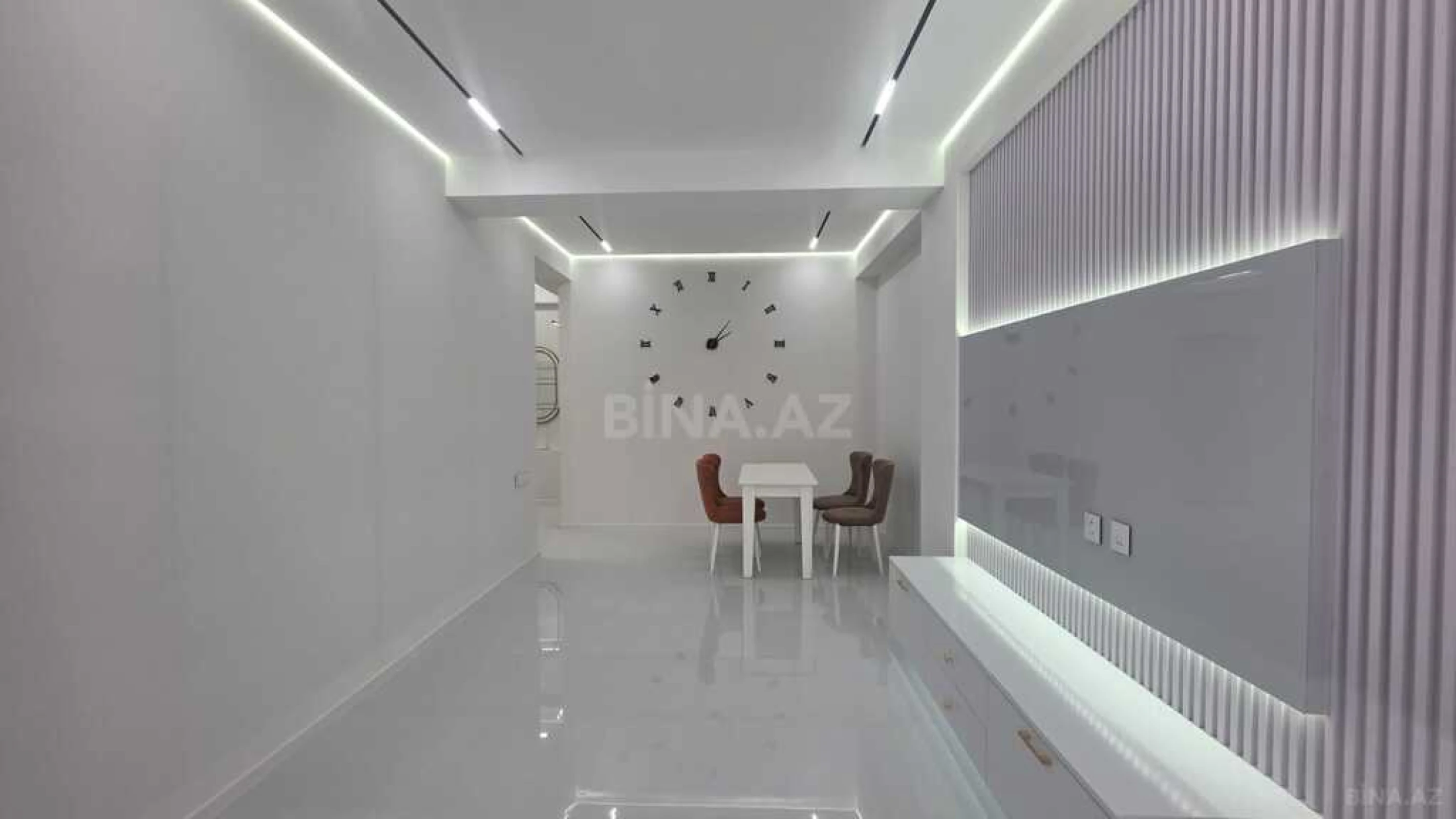Satılır 2 otaqlı mənzil 61 m²