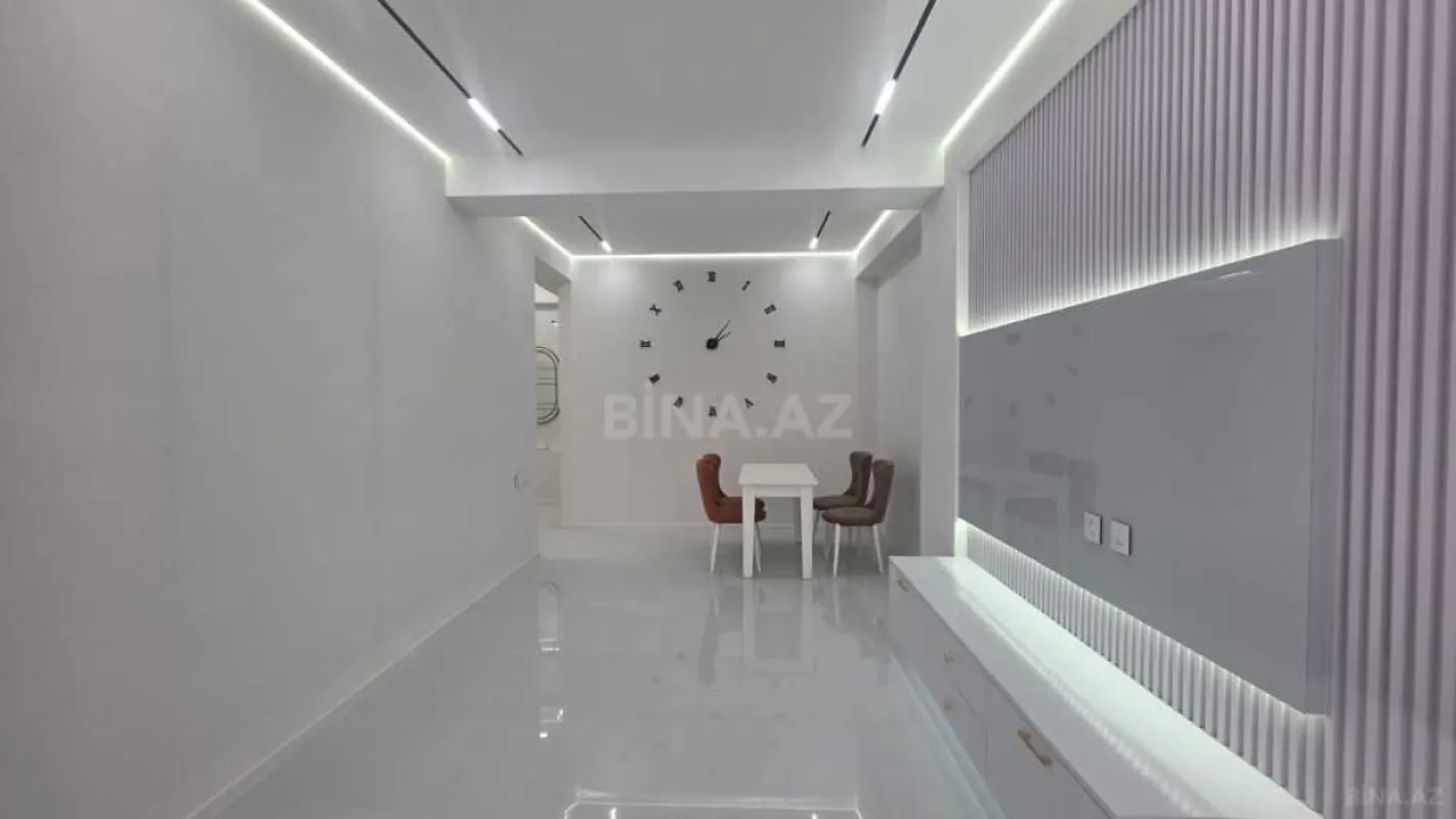 Satılır 2 otaqlı mənzil 61 m²