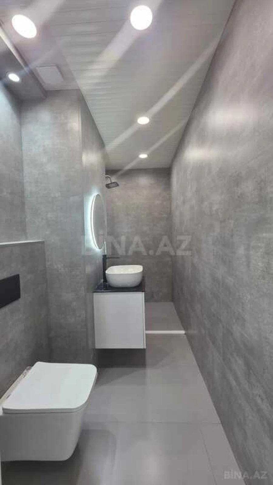 Satılır 2 otaqlı mənzil 61 m²