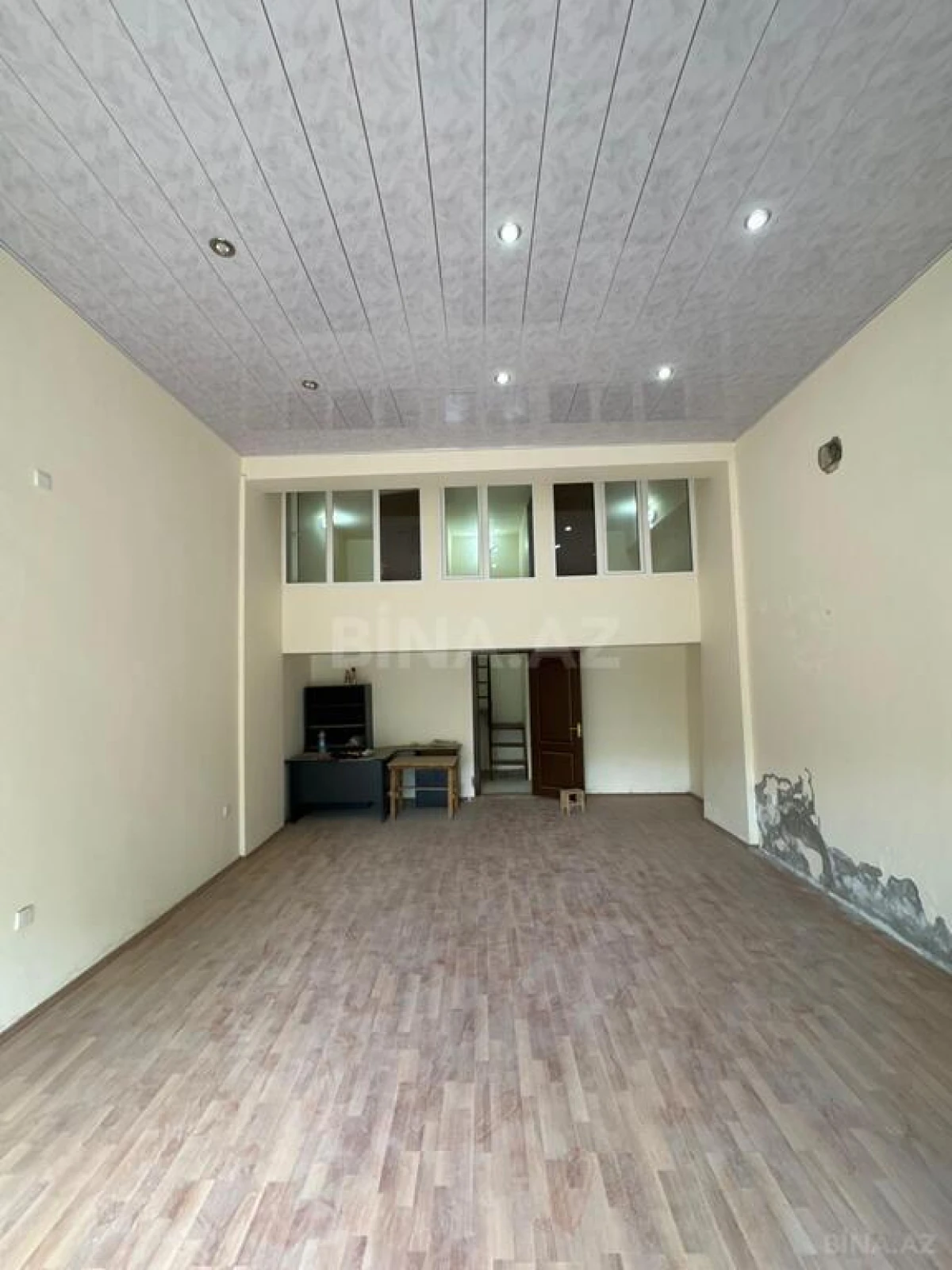 Satılır obyekt 60 m²