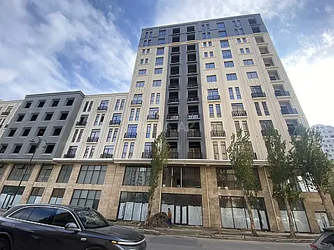 Satılır 3 otaqlı mənzil 95 m²