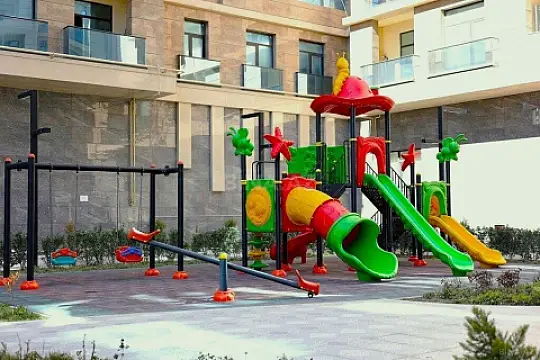 Satılır 5 otaqlı mənzil 268 m²