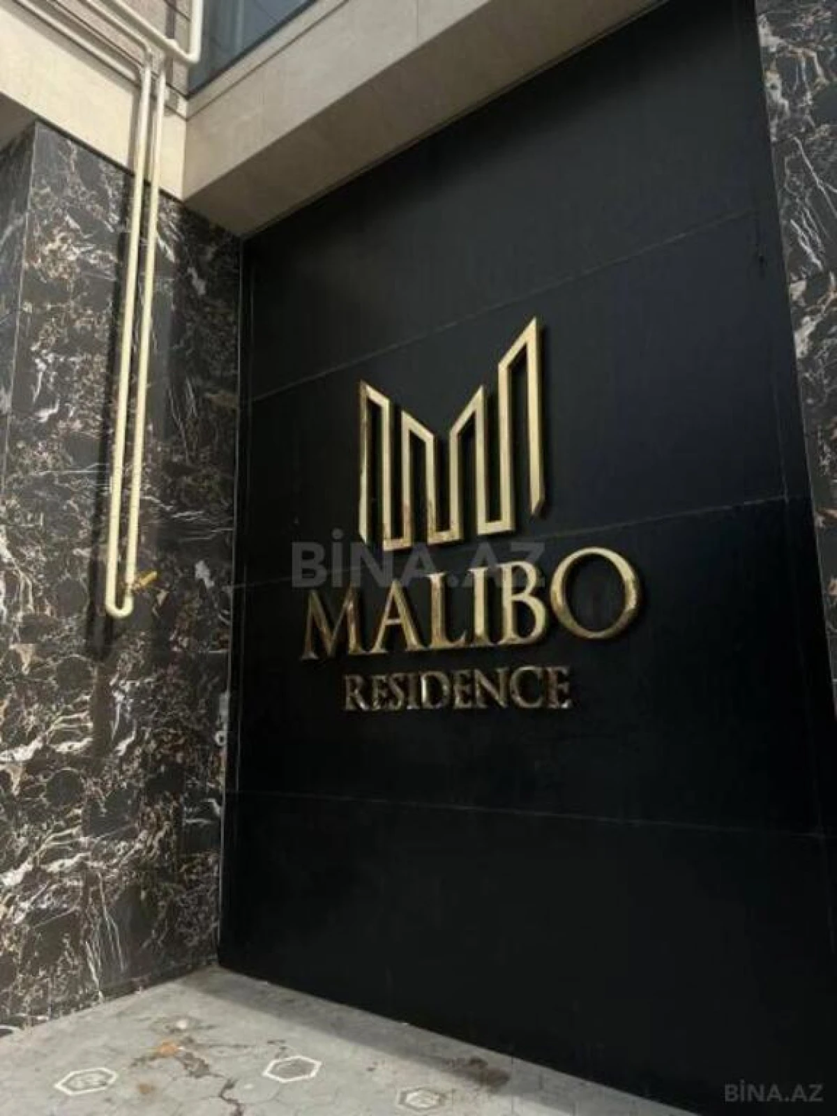 Satılır 5 otaqlı mənzil 268 m²