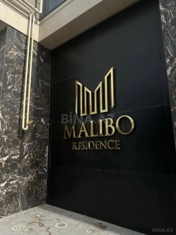 Satılır 5 otaqlı mənzil 268 m²