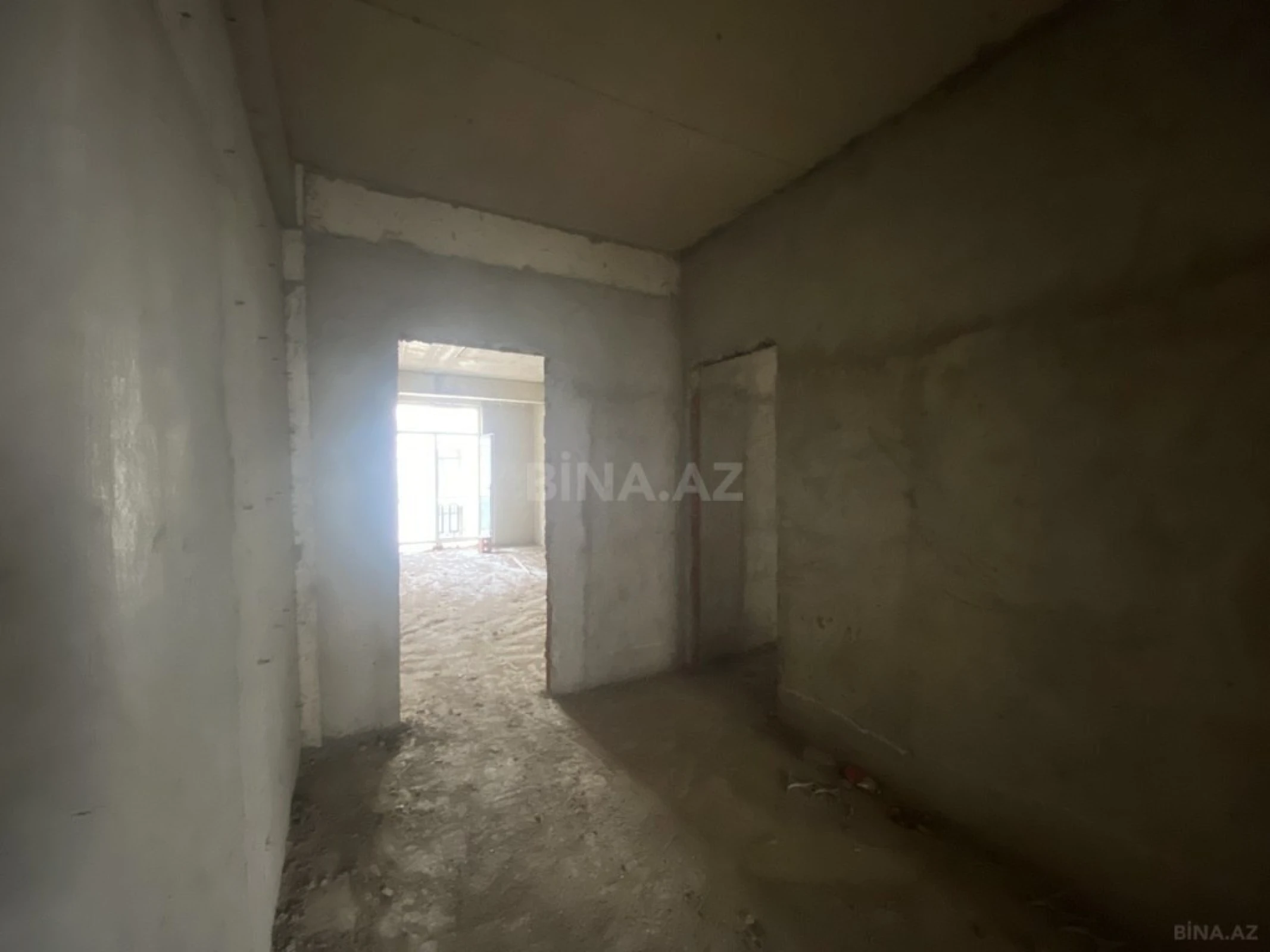 Satılır 2 otaqlı mənzil 77.8 m²