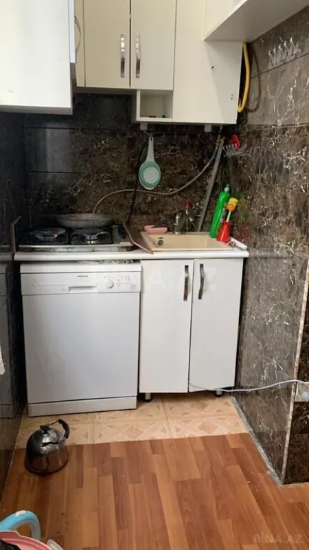 Kirayə verilir 2 otaqlı mənzil 60 m²