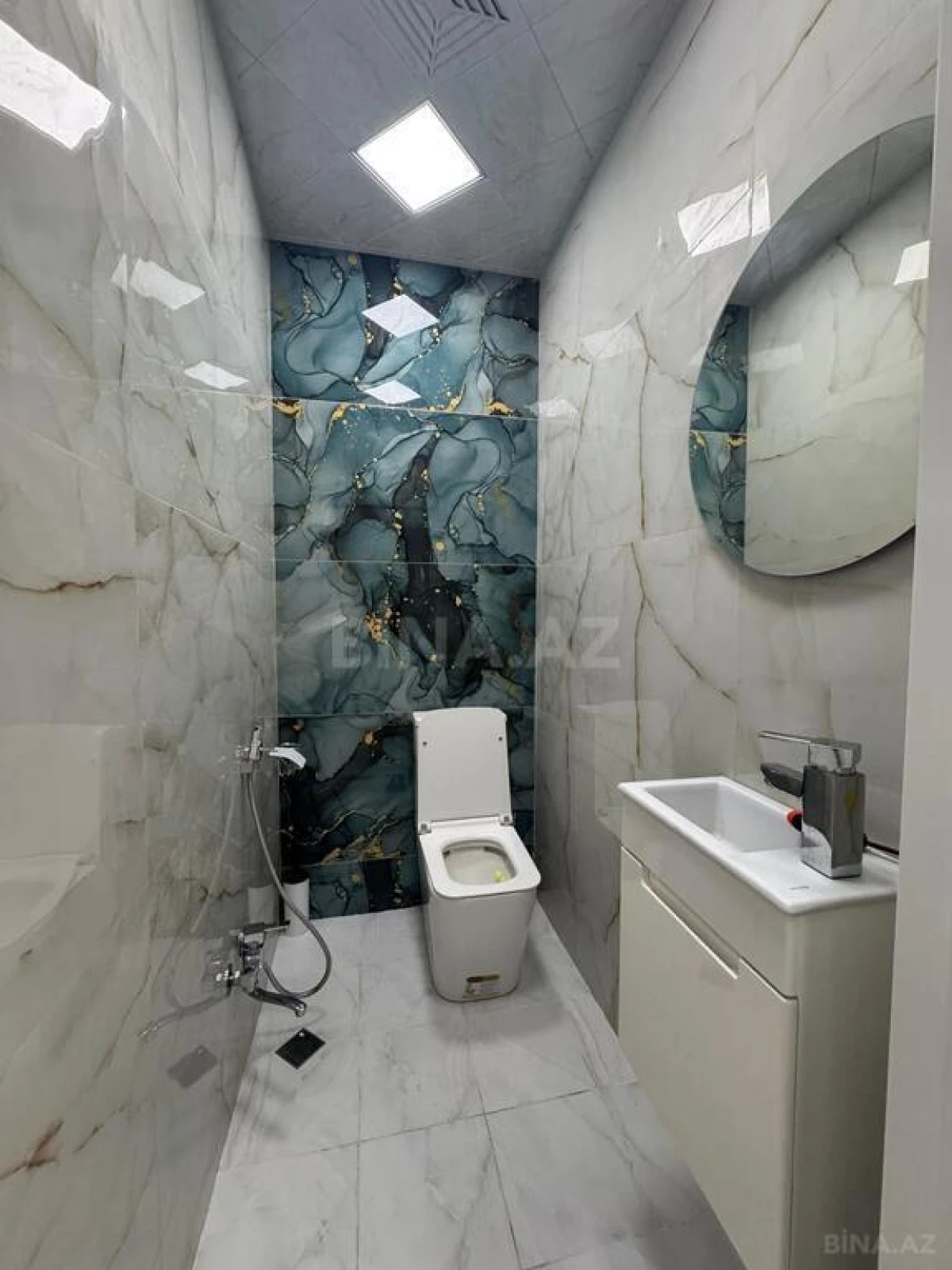 Satılır 3 otaqlı mənzil 114 m²