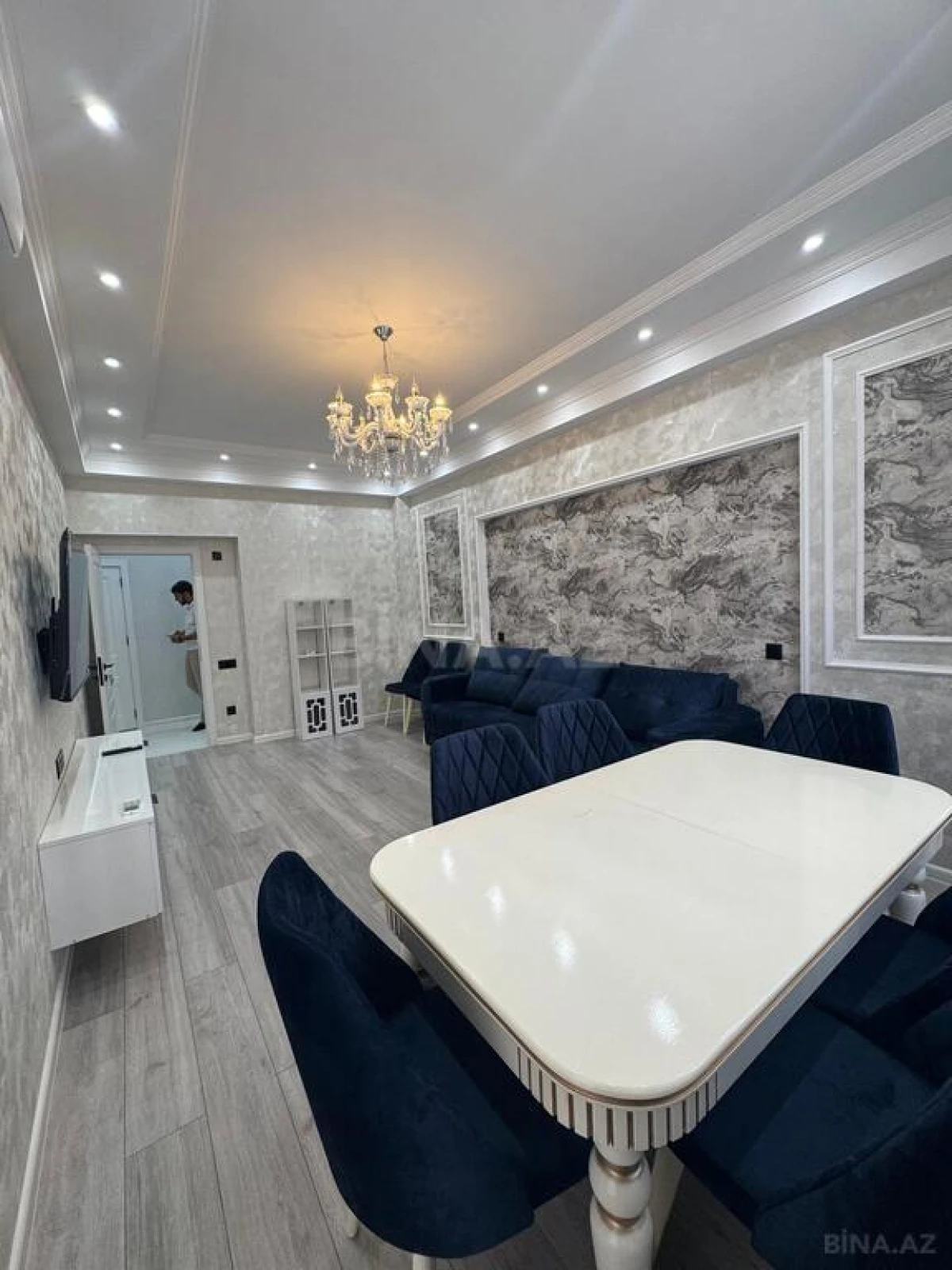 Satılır 3 otaqlı mənzil 114 m²