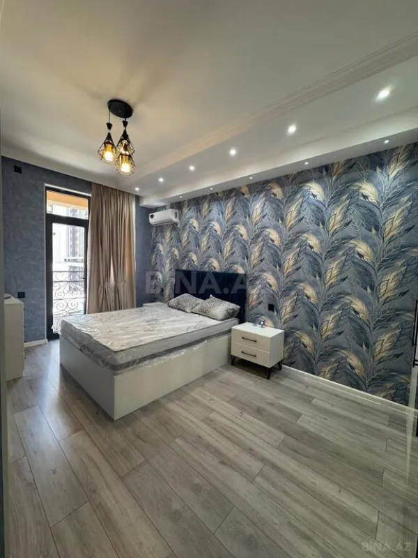 Satılır 3 otaqlı mənzil 114 m²