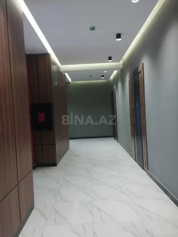 Satılır 3 otaqlı mənzil 126.7 m²