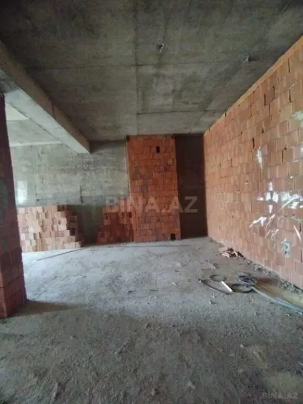 Satılır 3 otaqlı mənzil 126.7 m²