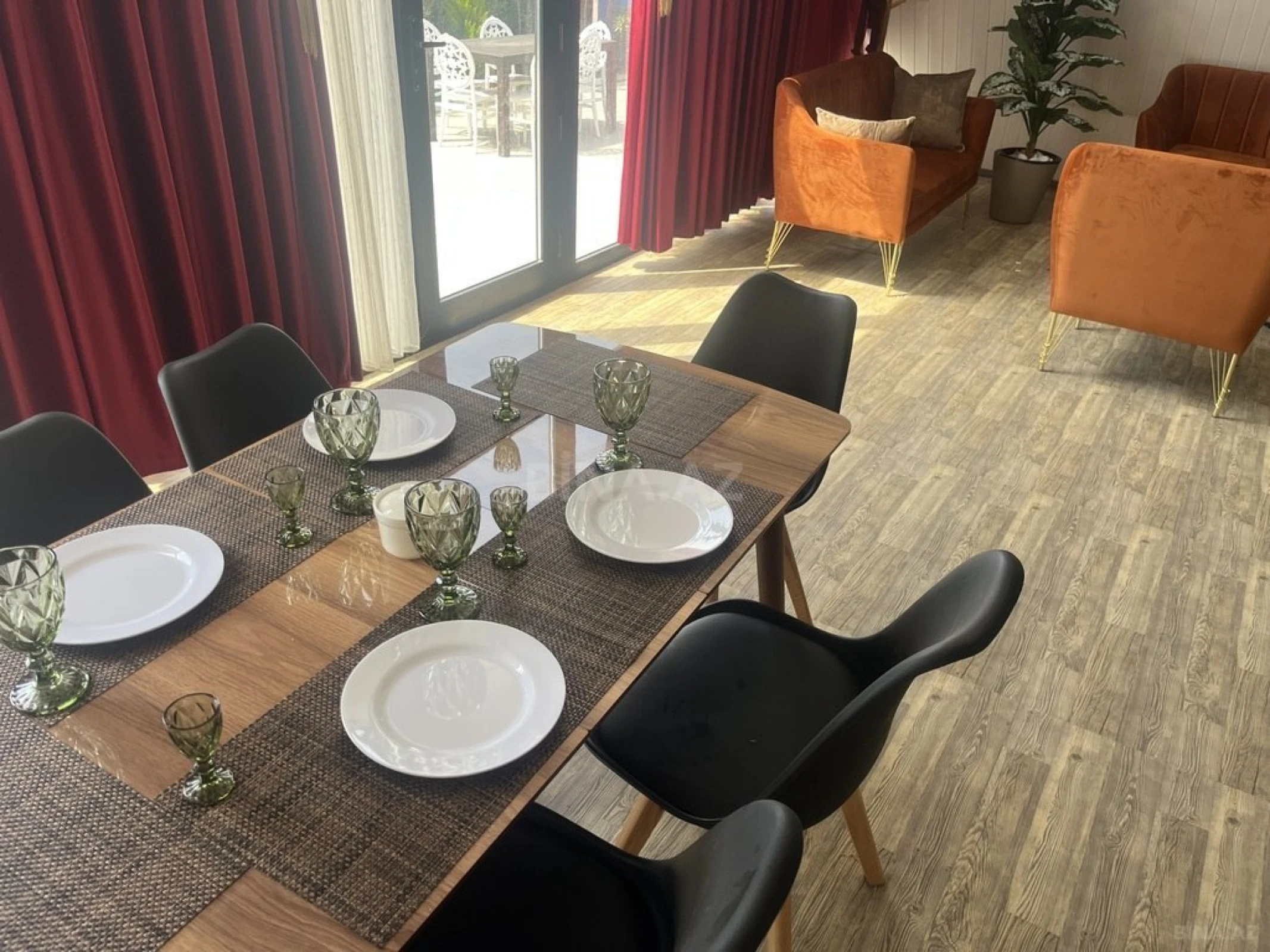 Satılır 4 otaqlı həyət evi 123 m²