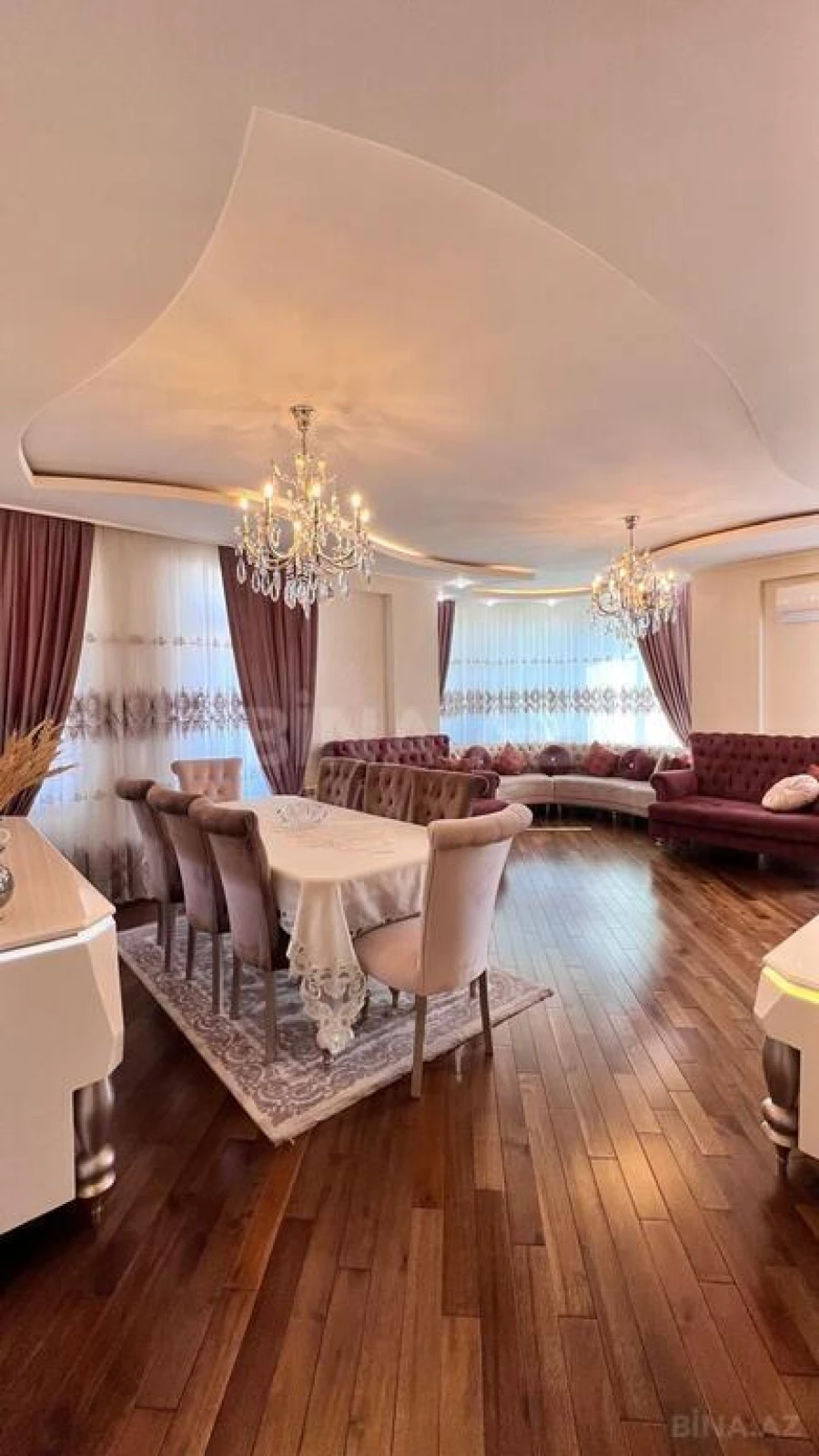 Satılır 4 otaqlı mənzil 165 m²
