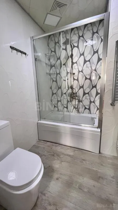 Satılır 4 otaqlı mənzil 165 m²