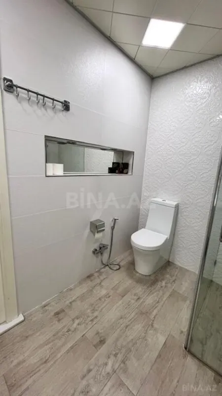 Satılır 4 otaqlı mənzil 165 m²