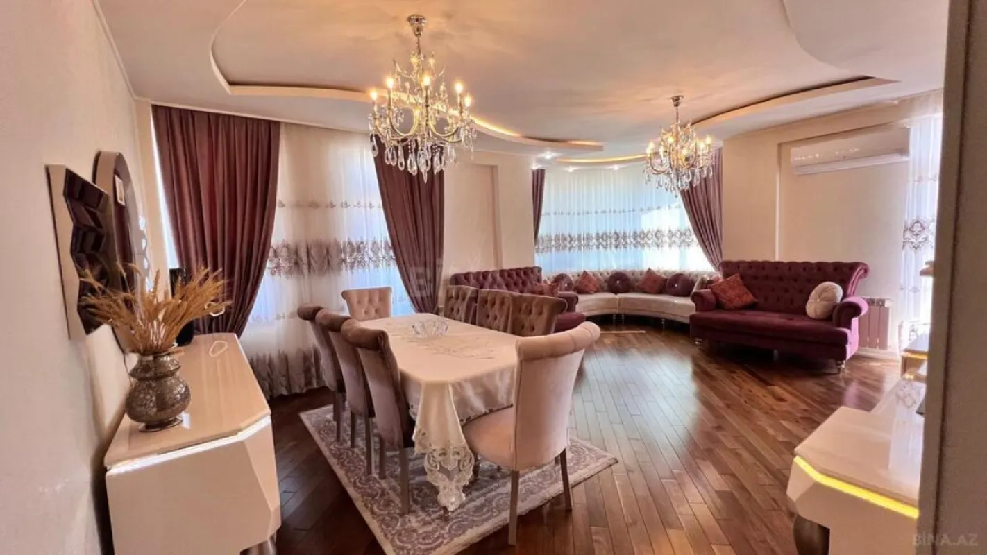 Satılır 4 otaqlı mənzil 165 m²