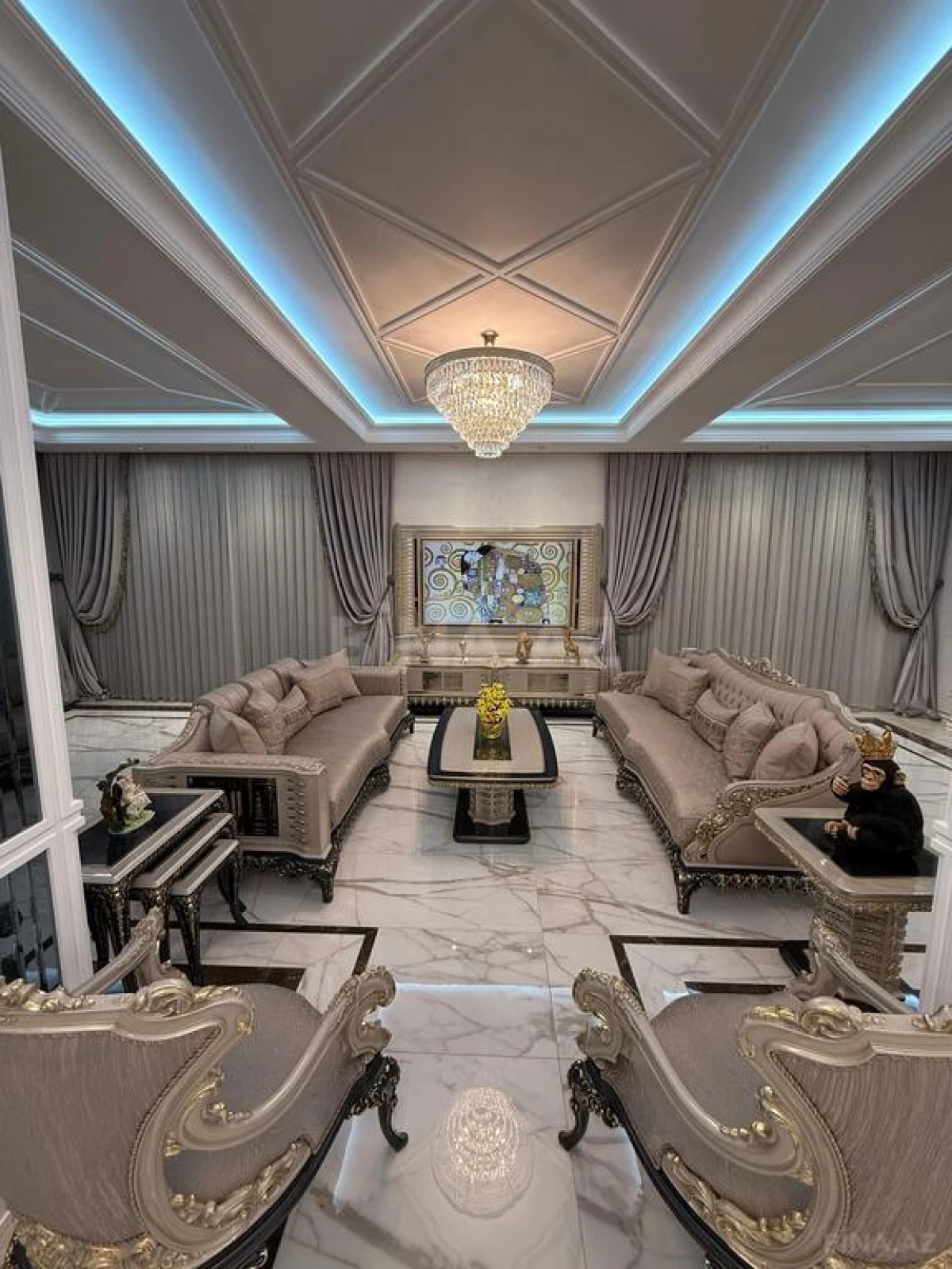 Satılır 7 otaqlı həyət evi 760 m²