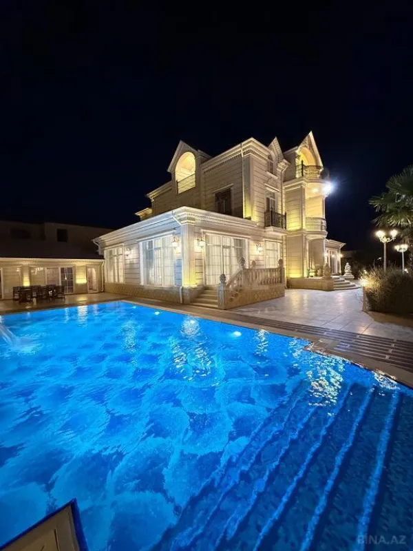 Satılır 7 otaqlı həyət evi 760 m²
