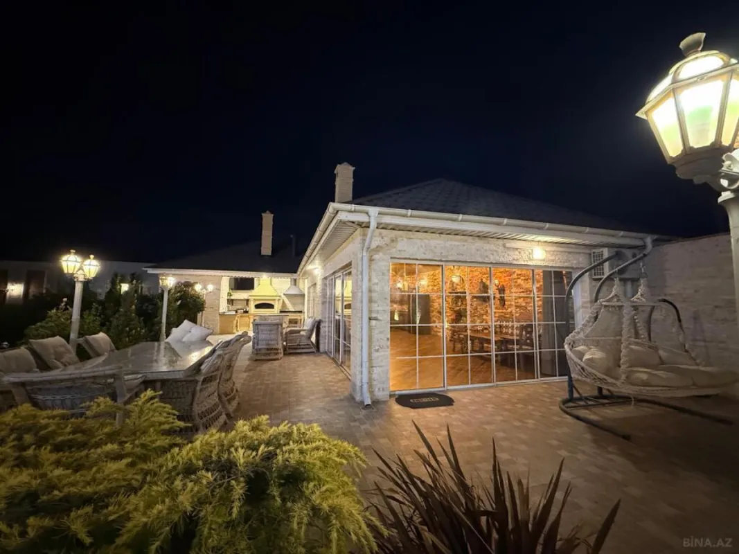 Satılır 7 otaqlı həyət evi 760 m²