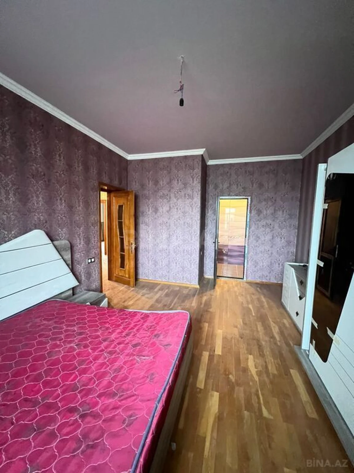 Satılır 5 otaqlı həyət evi 400 m²