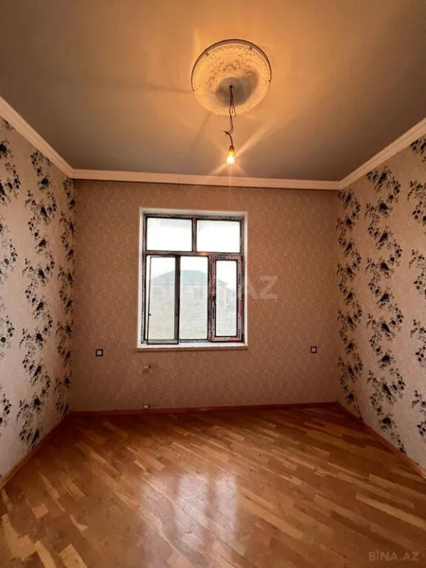 Satılır 5 otaqlı həyət evi 400 m²