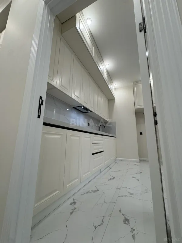 Satılır 3 otaqlı mənzil 107 m²