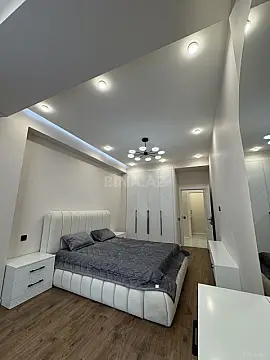 Satılır 3 otaqlı mənzil 107 m²